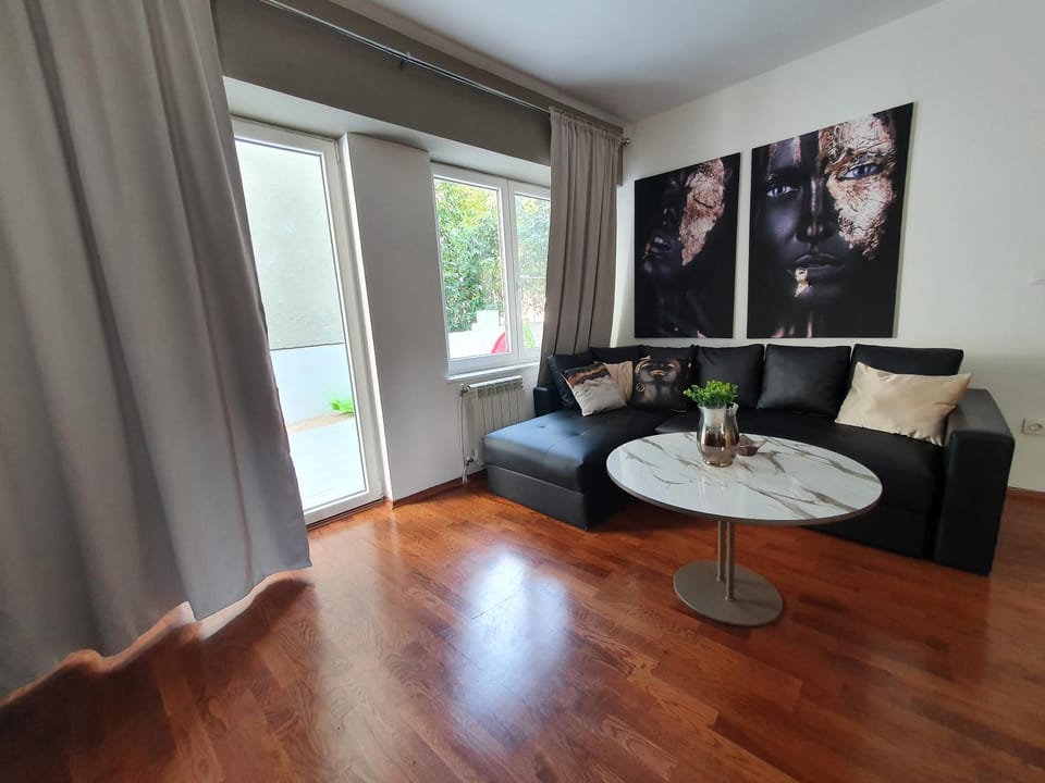 180m2 two floor flat Skopje Center Apartment in Skopje