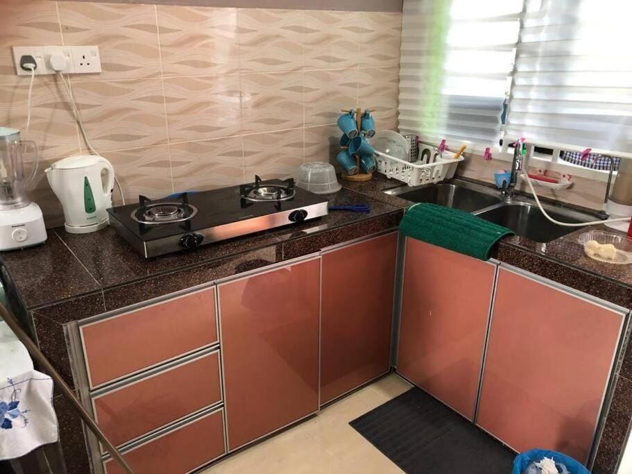 Whole house - 2 bedrooms for family with kids and Free Wifi House in Kedah