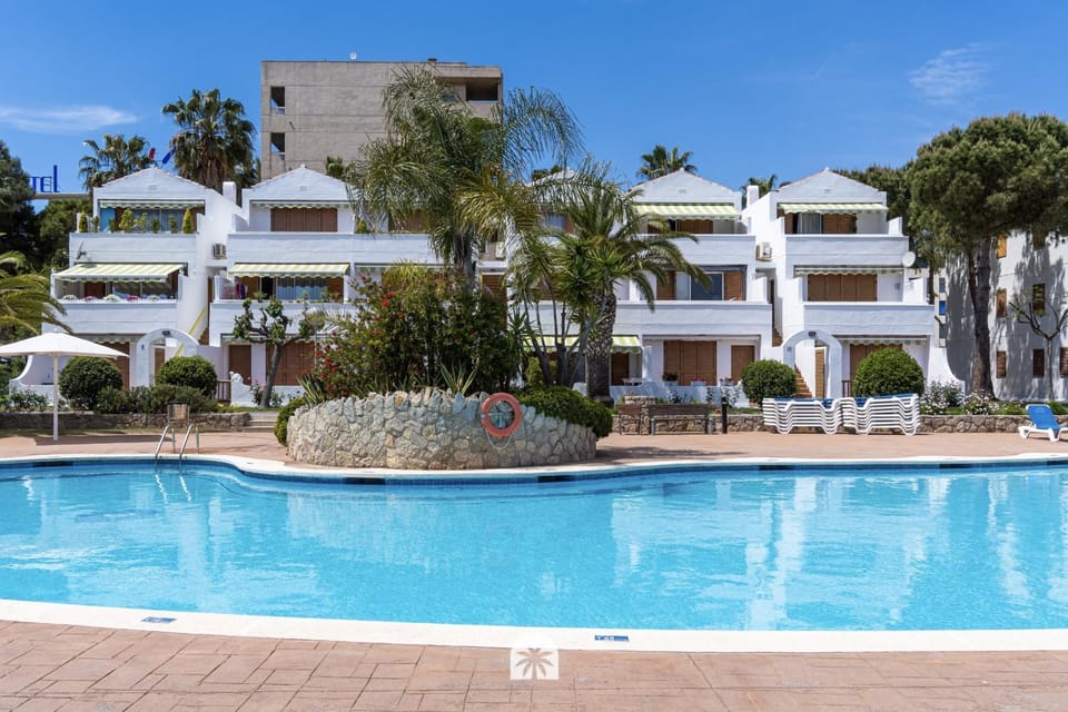 Off site, Swimming pool