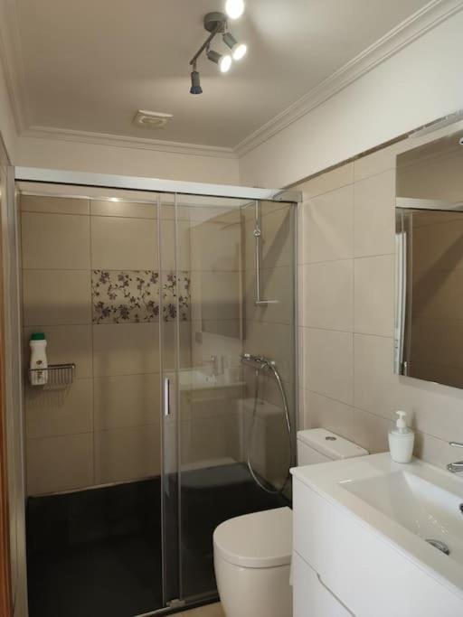 Shower, Toilet, Bathroom