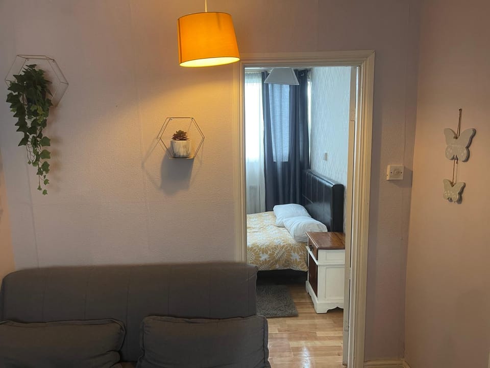the woods 2 Apartment in London Borough of Lewisham