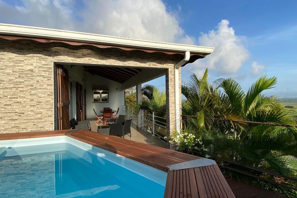 972D3 - Villa Tamarin 240m2 vue panoramique House in Martinique