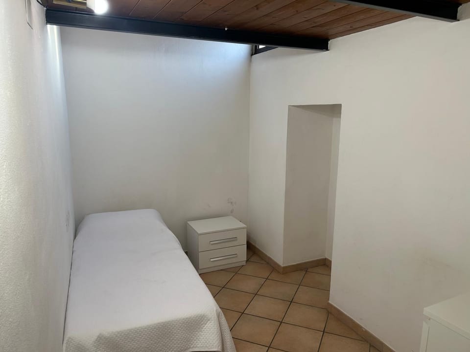 Francigena Viterbo Apartment con parcheggio gratuito a soli 2 minuti Apartment in Viterbo