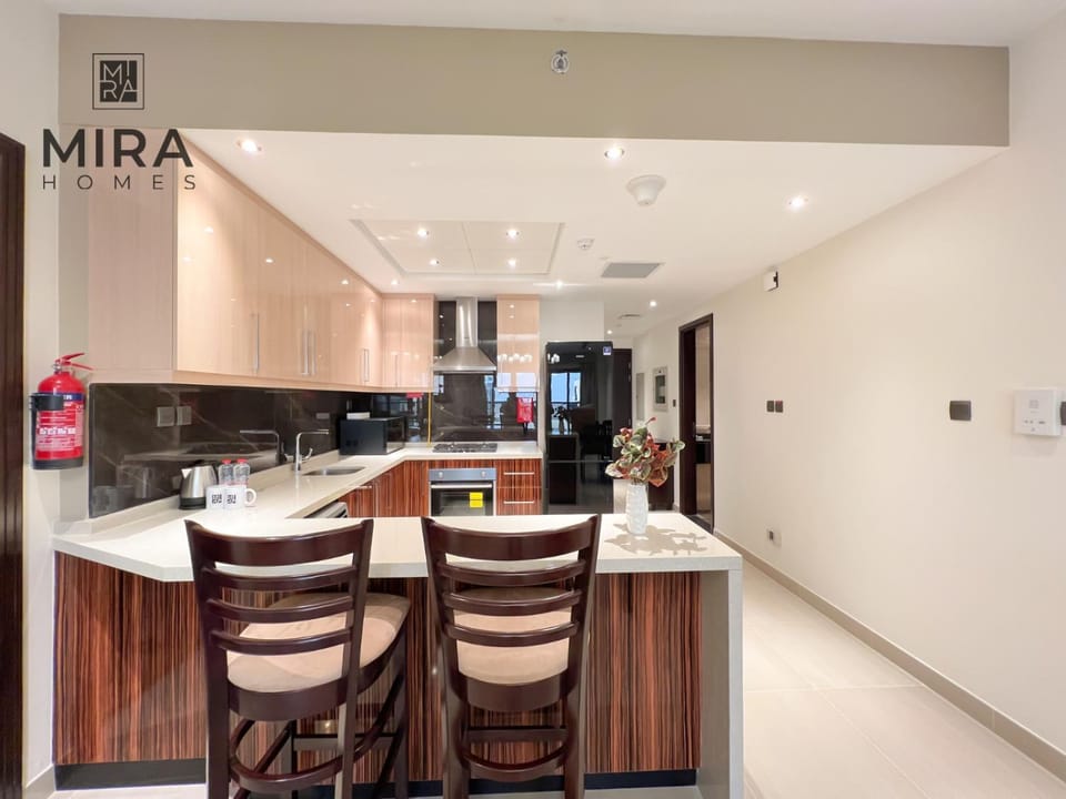Kitchen or kitchenette, Dining area, minibar