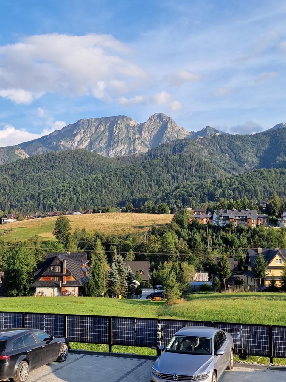 Natural landscape, Balcony/Terrace, Mountain view, Parking
