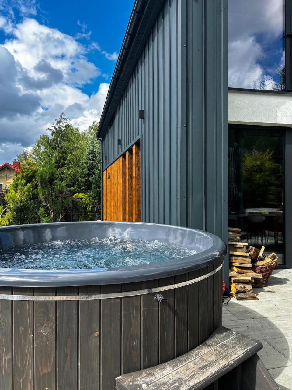 Hot Tub, Hot Tub, Balcony/Terrace, Pool view, Swimming pool