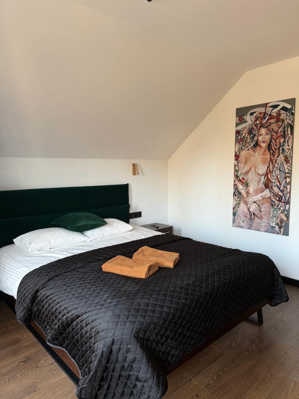 Seating area, Bedroom