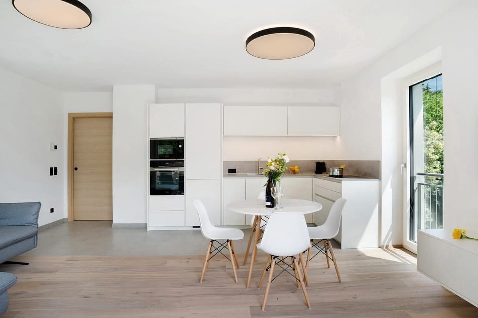 Property building, Kitchen or kitchenette, Living room