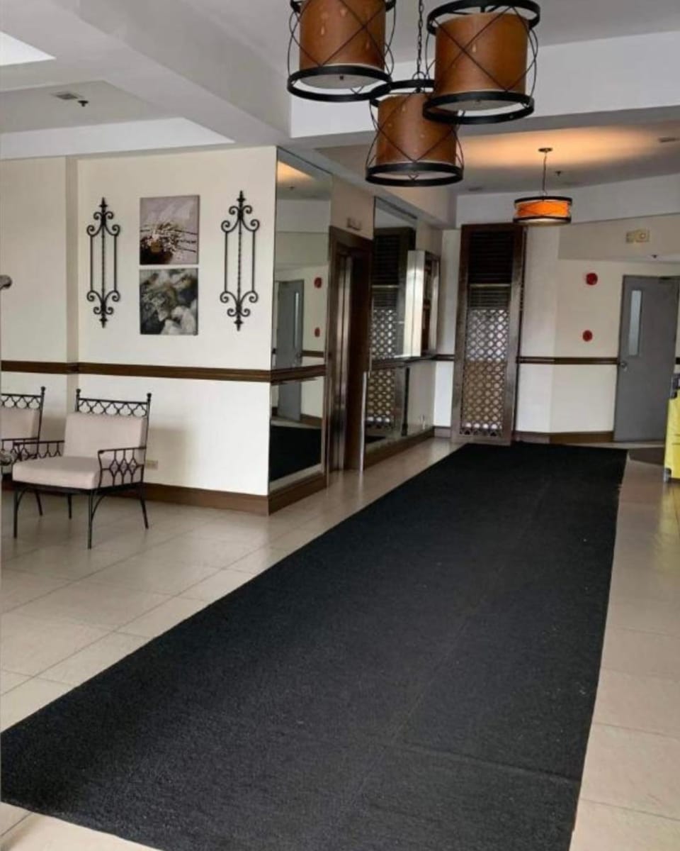 Cordova Place with City View Apartment in Marikina