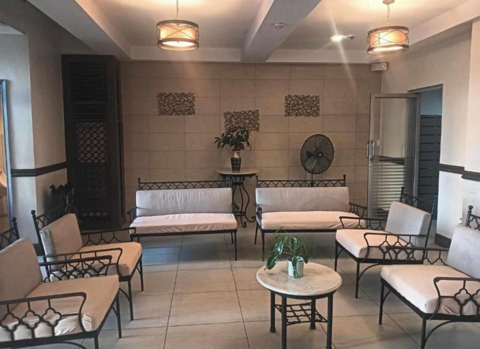 Cordova Place with City View Apartment in Marikina