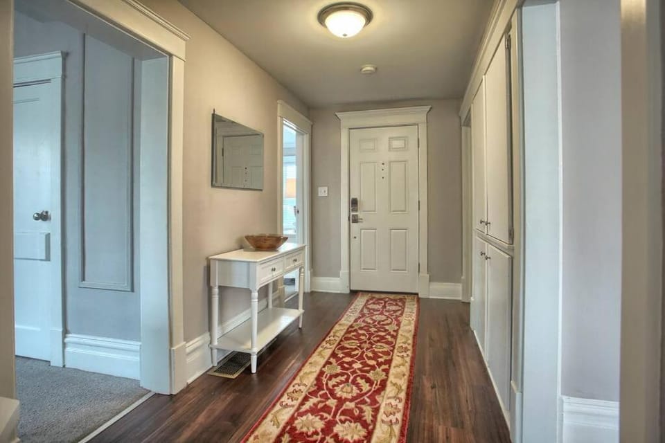 Suites on Seneca - Beautiful 1 Bedroom Apartment Apartment in Harrisburg