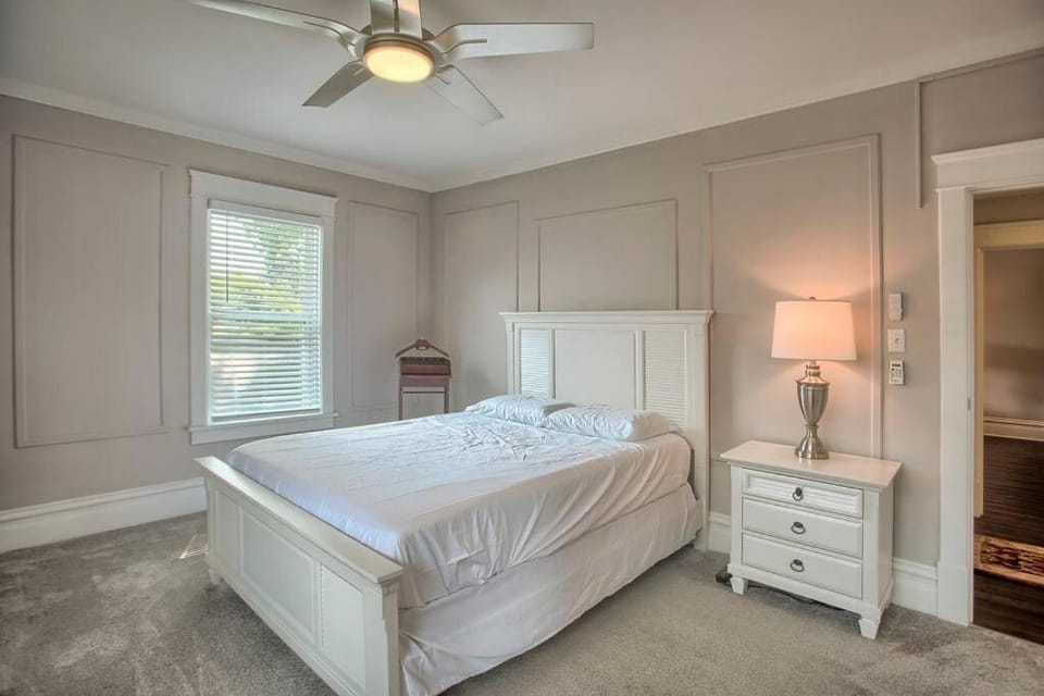 Suites on Seneca - Beautiful 1 Bedroom Apartment Apartment in Harrisburg