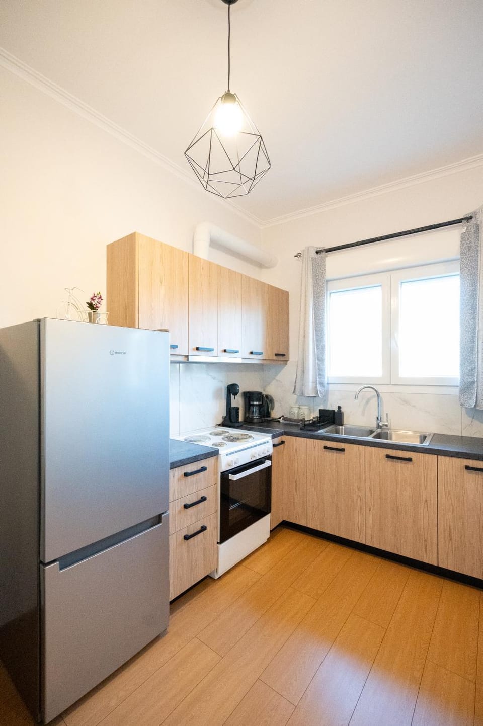 Kitchen or kitchenette, pet friendly, stove