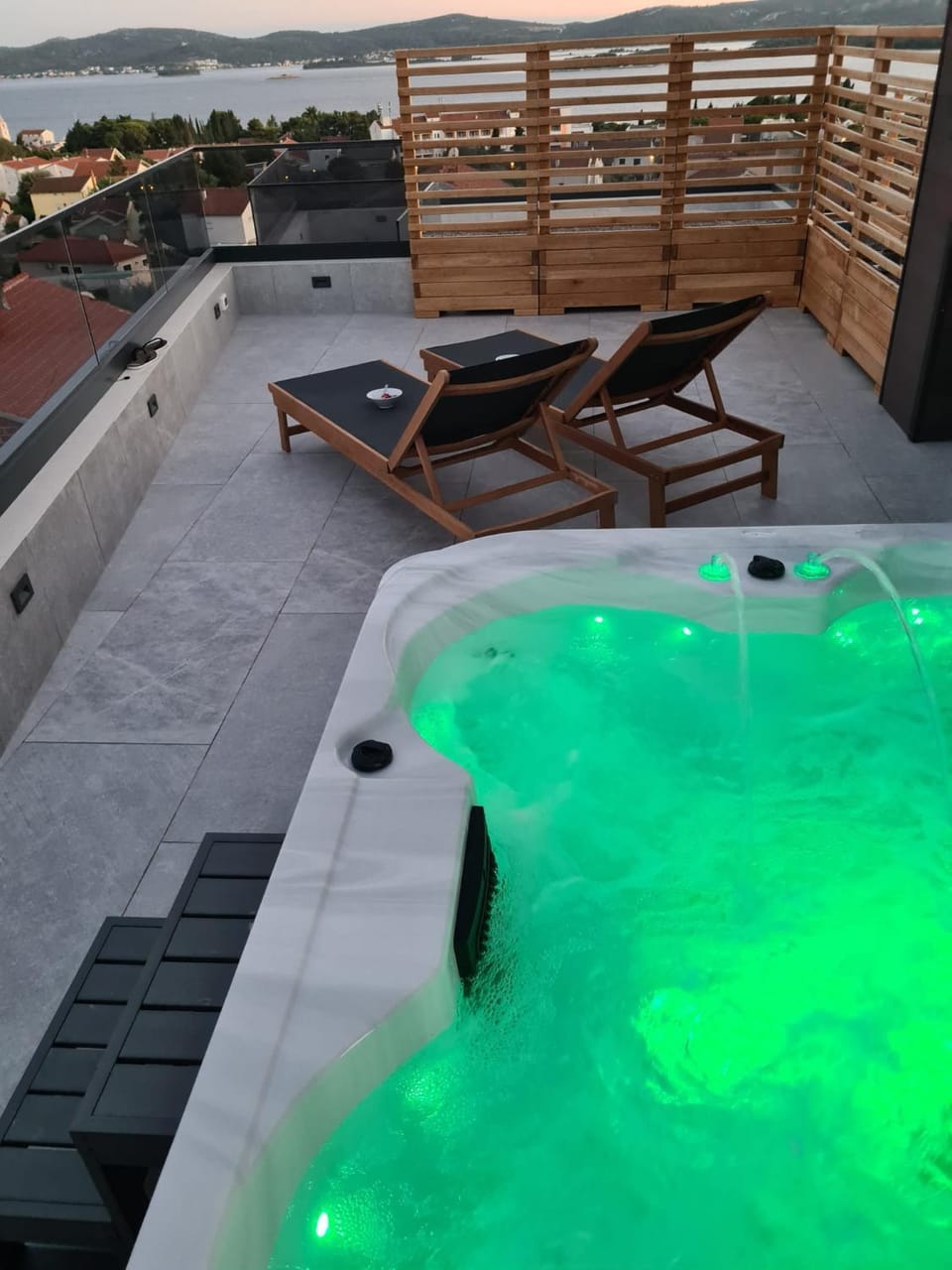 Hot Tub, Balcony/Terrace