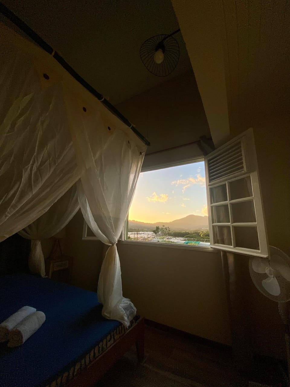 Natural landscape, View (from property/room), Bedroom, Mountain view