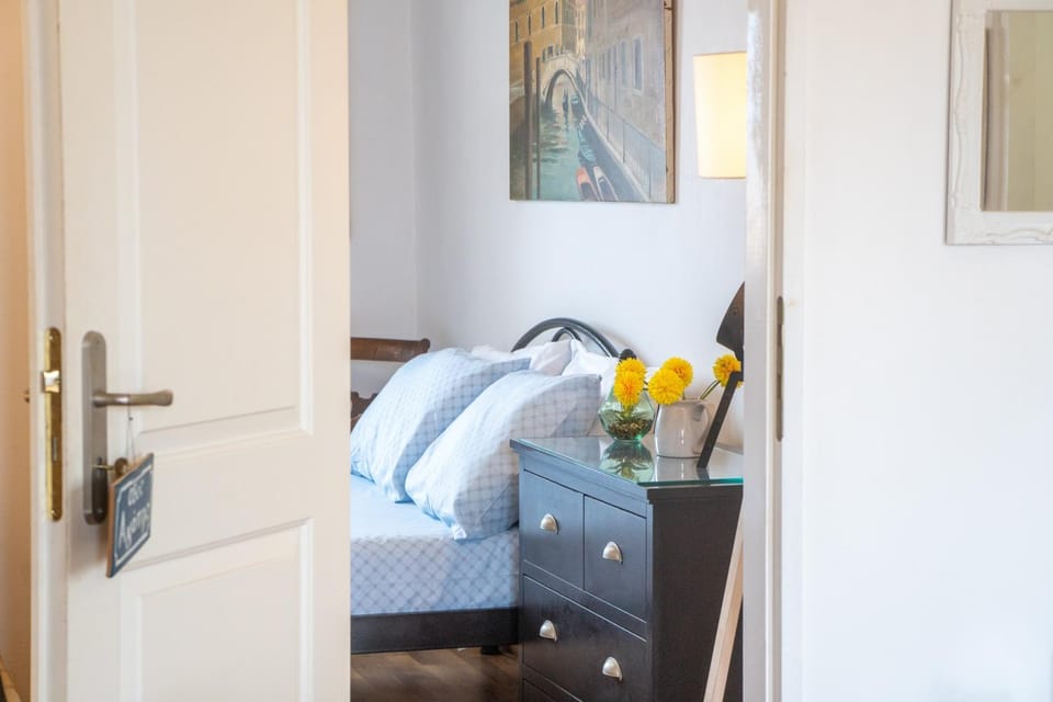 Living room, Bedroom