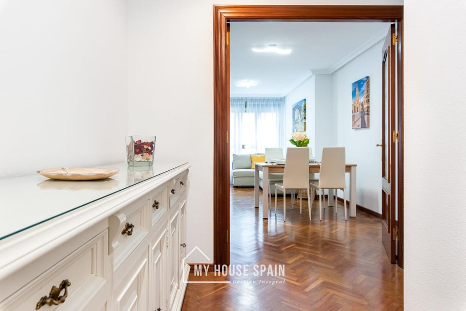 MyHouseSpain - Amplio apartamento en el centro de Oviedo Apartment in Oviedo