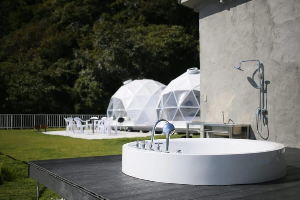 b local Sugawa House - Exclusive Beach Front Domes House in Hiroshima Prefecture