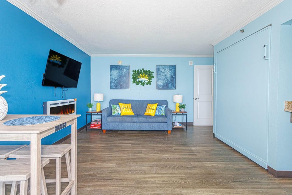 Immaculate Oceanfront Penthouse Suite With Amazing Updates!-Caravelle Resort 1511-Sleeps 6 Guests! House in Myrtle Beach