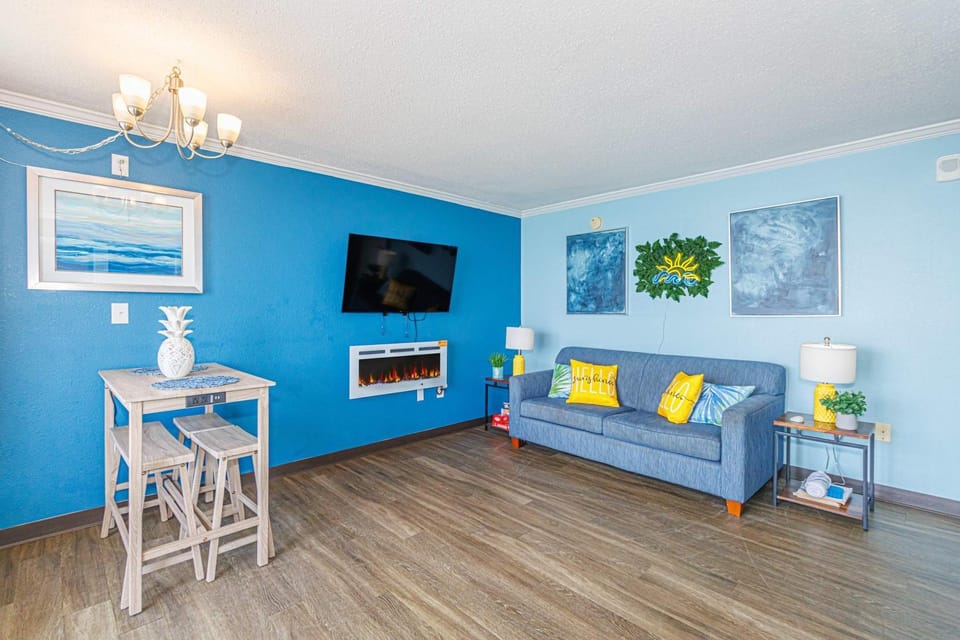 Immaculate Oceanfront Penthouse Suite With Amazing Updates!-Caravelle Resort 1511-Sleeps 6 Guests! House in Myrtle Beach