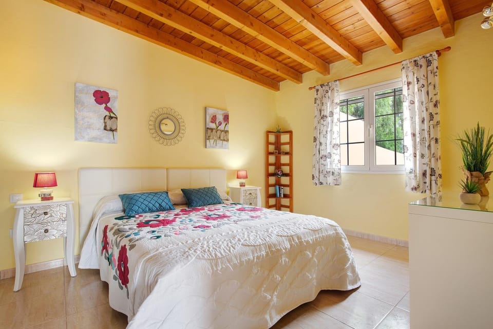 Property building, Living room, Bedroom