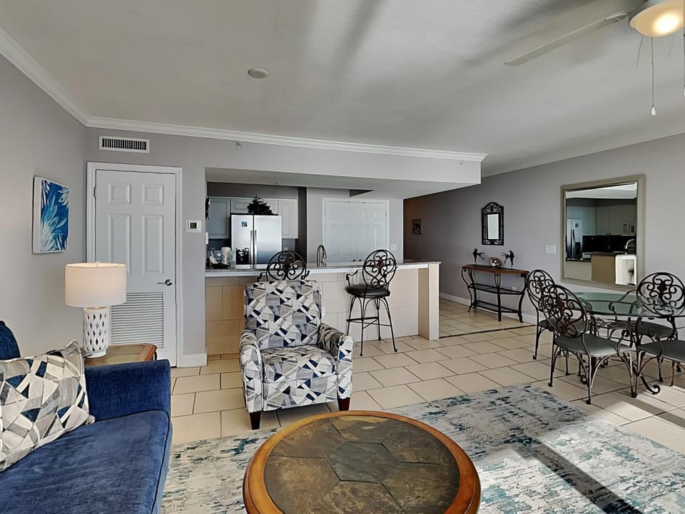 Kitchen or kitchenette, Living room, Seating area, Dining area, furniture, air conditioner