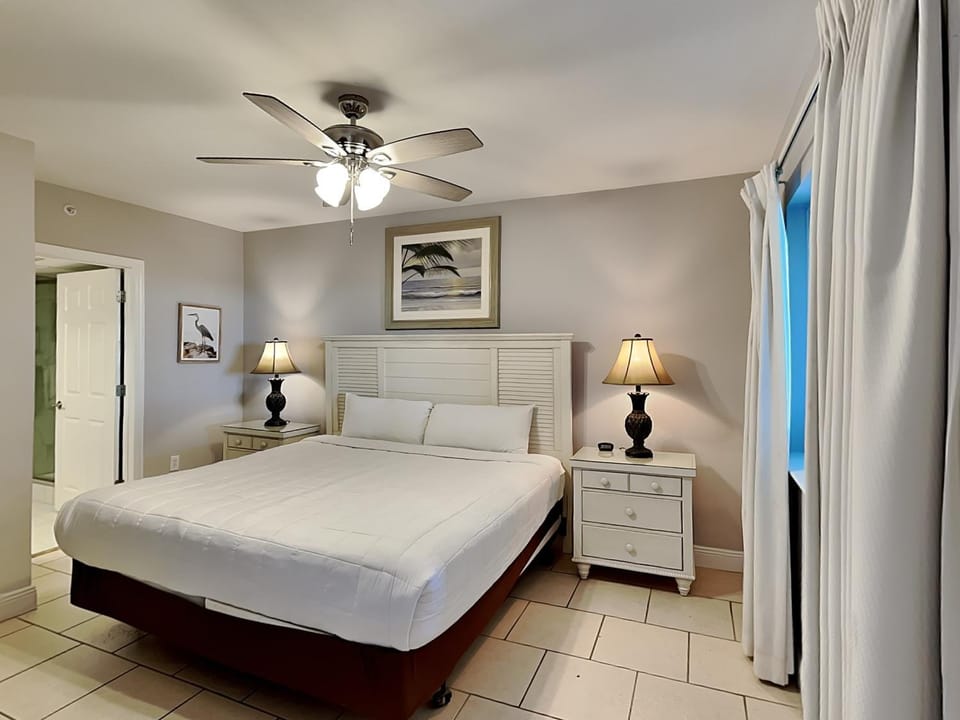 Bed, TV and multimedia, Bedroom, furniture