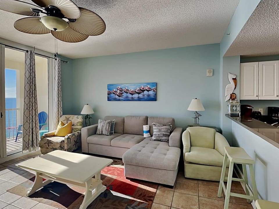 View (from property/room), Balcony/Terrace, Living room, Seating area, Sea view, furniture