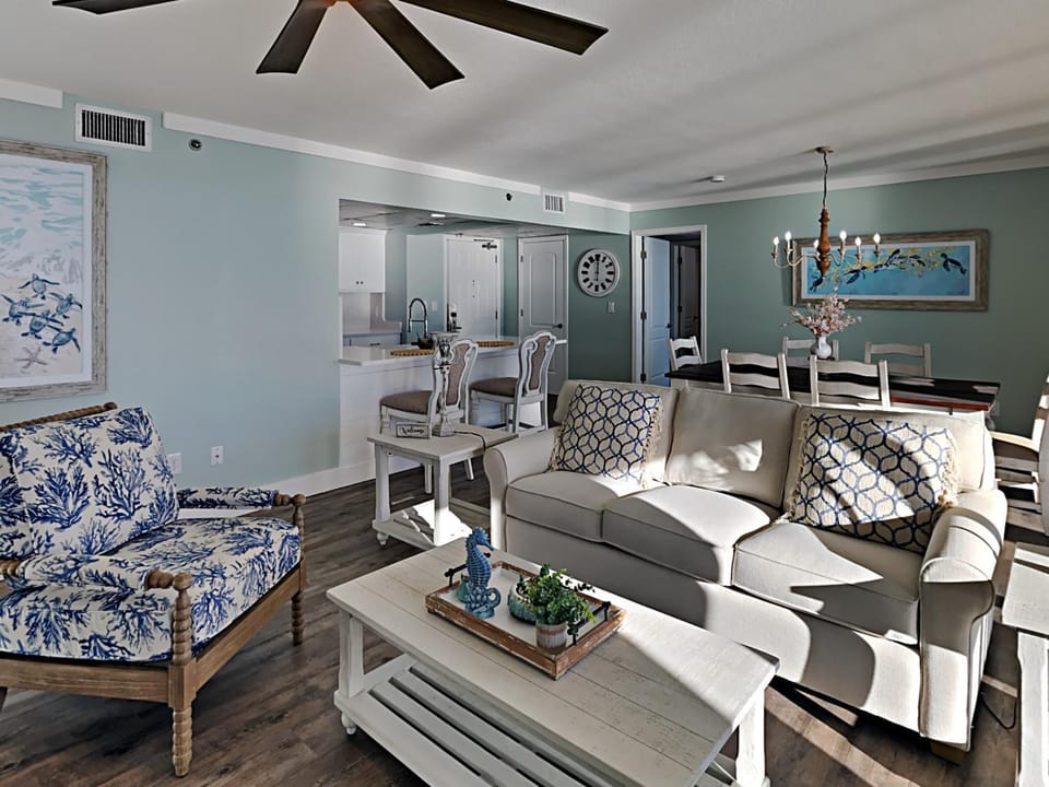 Kitchen or kitchenette, Living room, Seating area, Dining area, furniture, air conditioner
