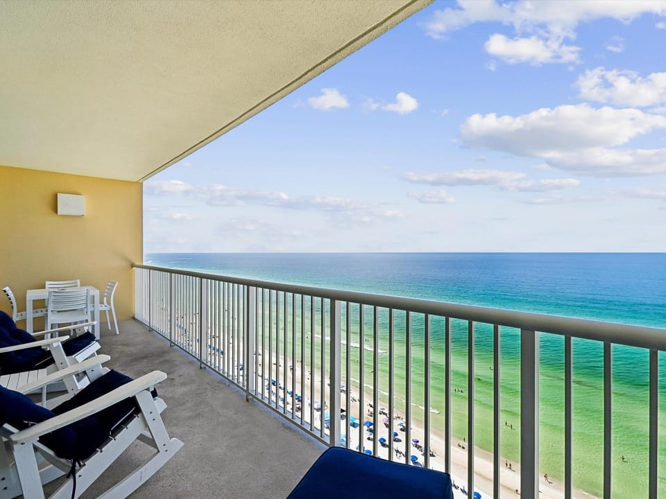 Balcony/Terrace, Seating area, Beach, Sea view