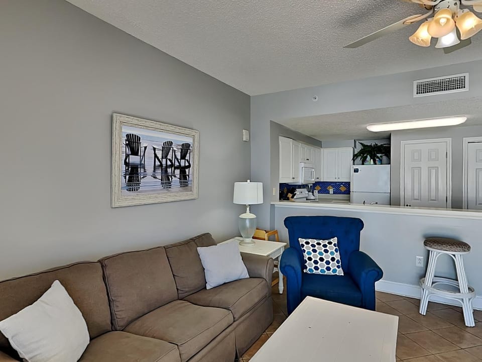 Kitchen or kitchenette, Living room, Seating area, furniture, air conditioner
