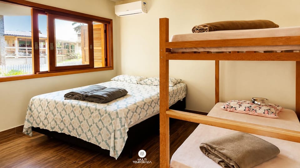 Kitchen or kitchenette, Bedroom