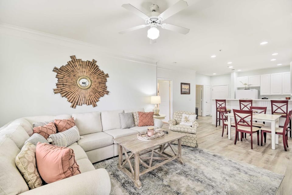 Calabash Condo w/ Patio + Golf Course Views! House in South Carolina