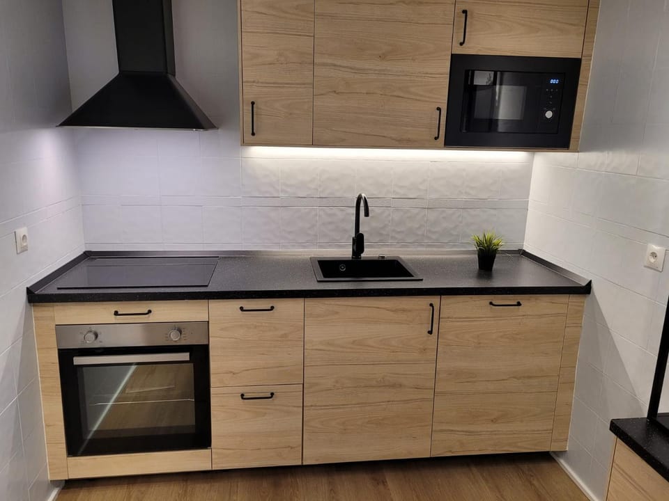 Kitchen or kitchenette, Living room