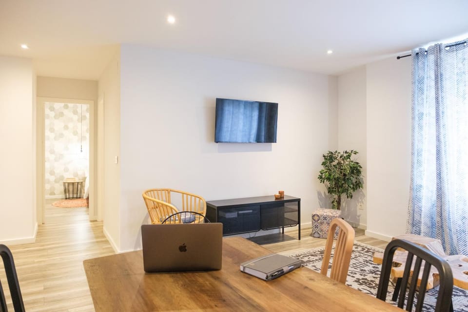 Communal lounge/ TV room, TV and multimedia, Living room