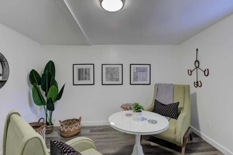 Seating area