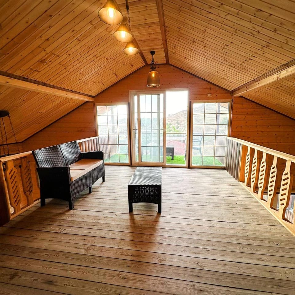 Green House Country House in North District