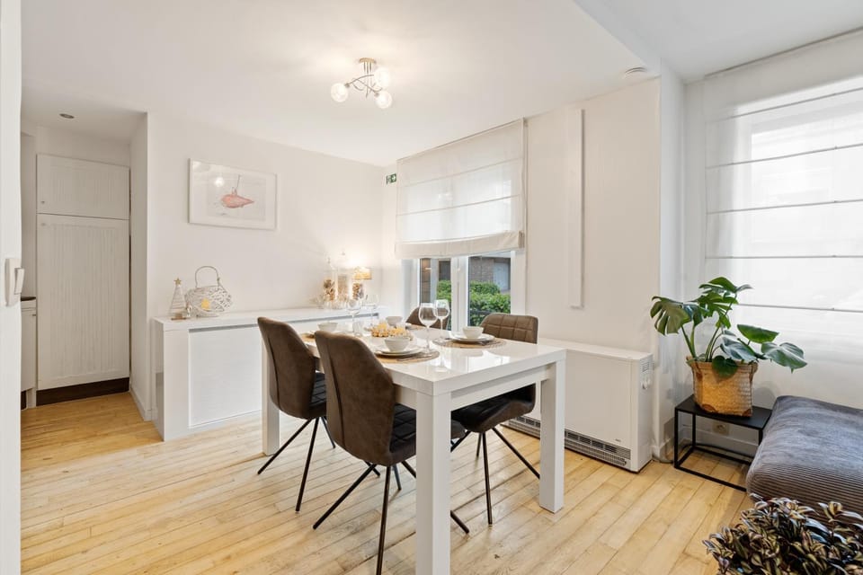 Property building, Dining area