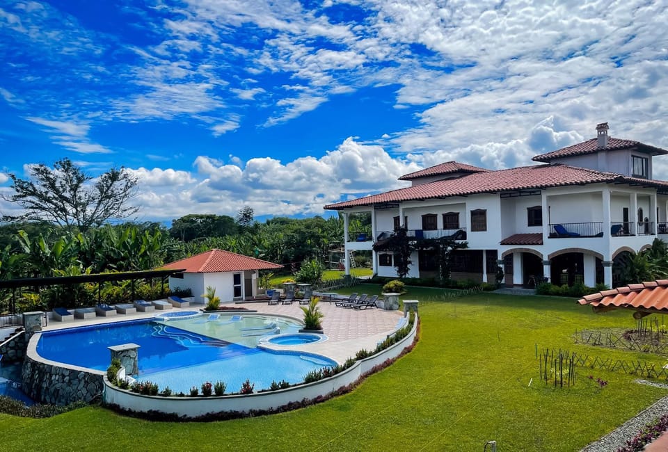 Property building, Garden, Garden view, Pool view, Swimming pool, Swimming pool