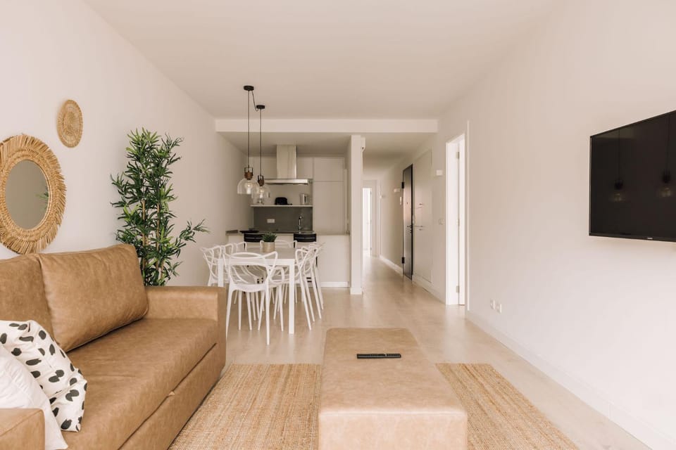 Kitchen or kitchenette, Living room, Dining area