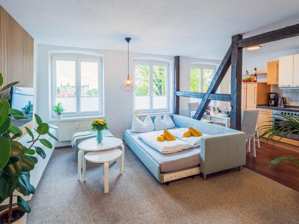 TV and multimedia, View (from property/room), View (from property/room), Living room, Landmark view, Landmark view