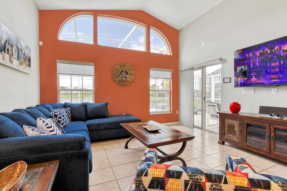Communal lounge/ TV room, TV and multimedia, Living room, Photo of the whole room, Seating area, Evening entertainment