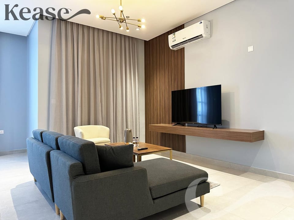 Communal lounge/ TV room, TV and multimedia, Living room, Seating area, Evening entertainment, air conditioner