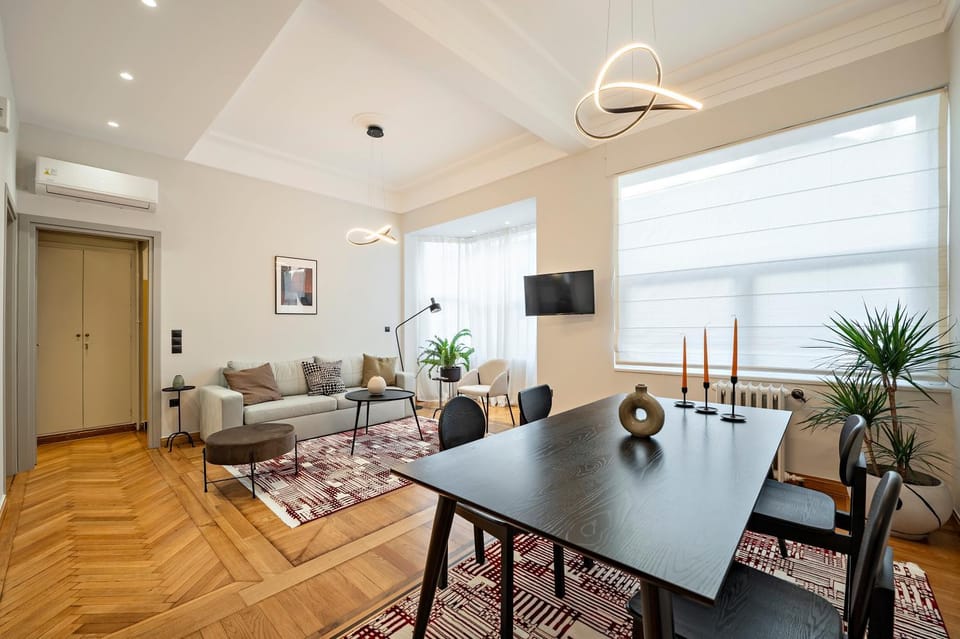 JUST KOLONAKI Apartment in Athens