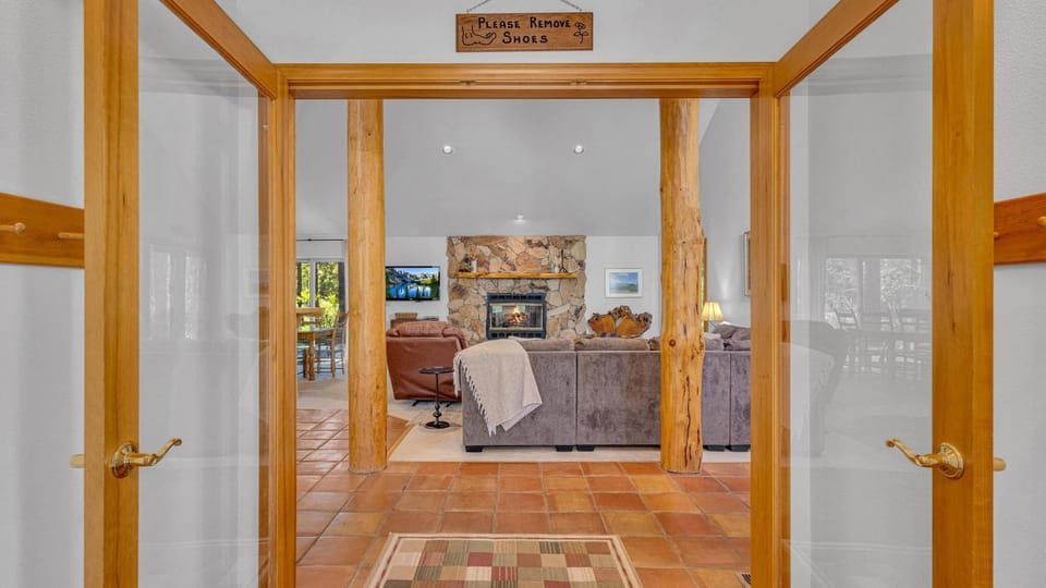 Wallowa 2 House in Sunriver