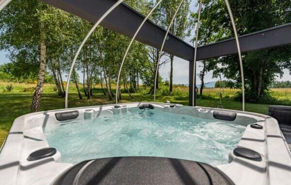 Natural landscape, Hot Tub