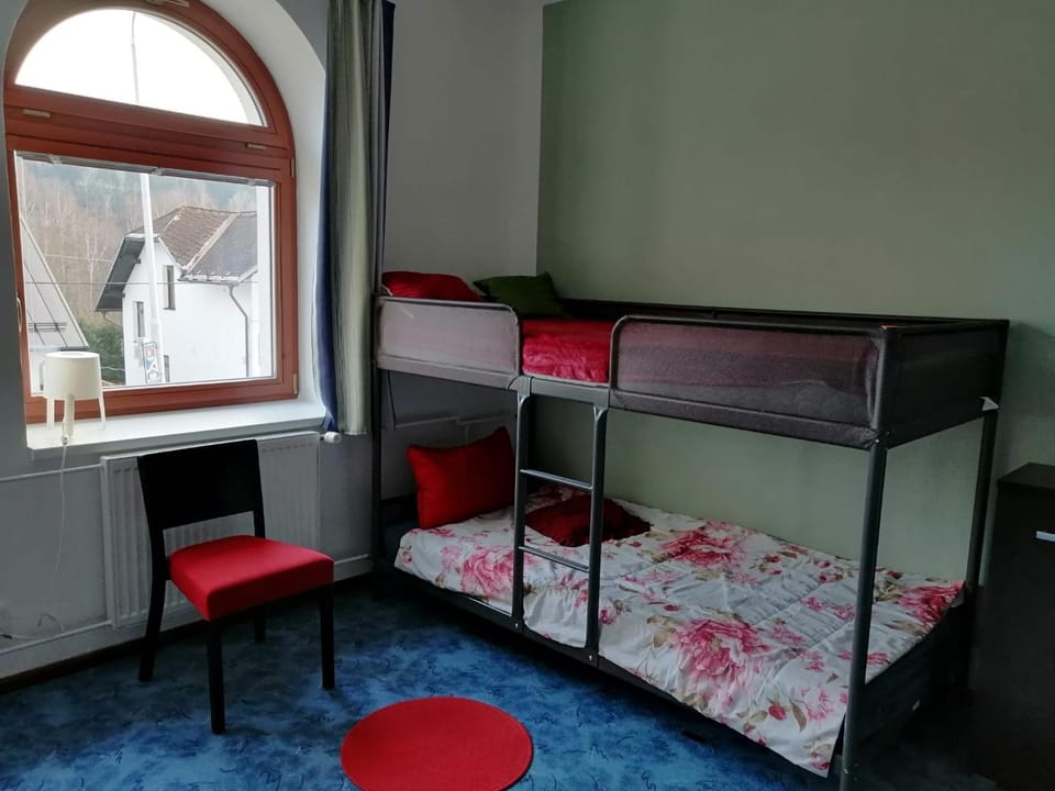 bunk bed