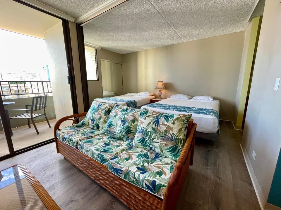 Bed, Living room, Bedroom
