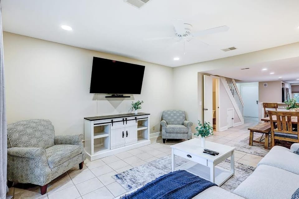 Surf Court Villas 5 Villa in South Forest Beach