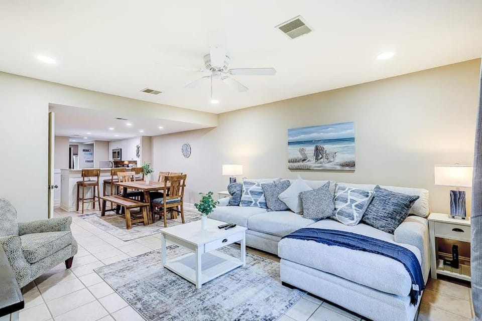 Surf Court Villas 5 Villa in South Forest Beach